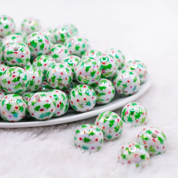 front view of a pile of 16mm Christmas Tree Print Bubblegum Bead