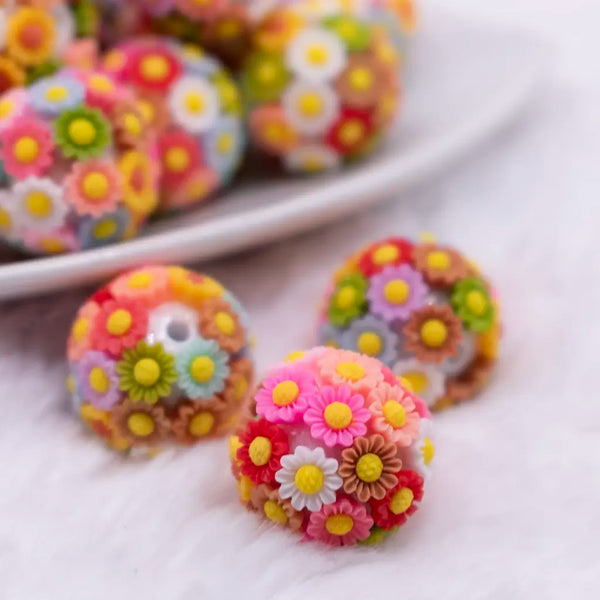 close up view of a pile of 19mm Colorful Daisy Flower luxury bead