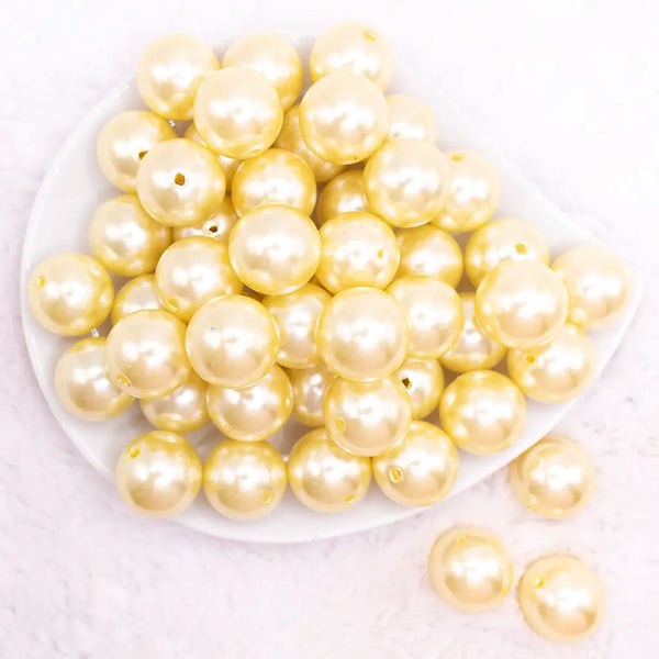 20mm Pastel Yellow Pearl Acrylic Bubblegum Beads