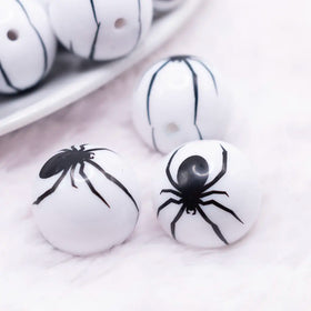 20mm Spider Print on White Bubblegum Beads