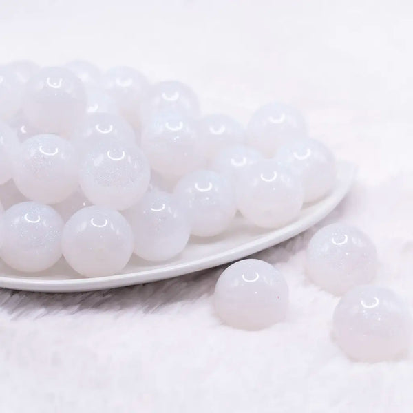 front view of a pile of 20mm White Glitter Pearl Bubblegum Bead