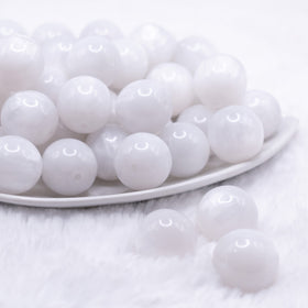 20mm White Luster Bubblegum Beads