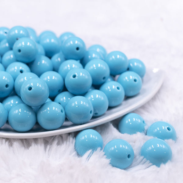 Front view of a pile of 16mm Sky Blue Solid Acrylic Bubblegum Jewelry Beads