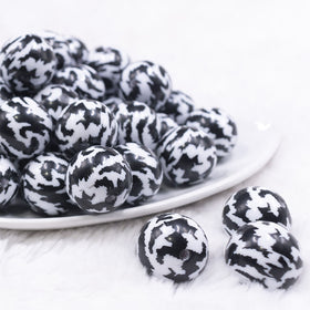 20mm Black & White Animal Print Bubblegum Beads