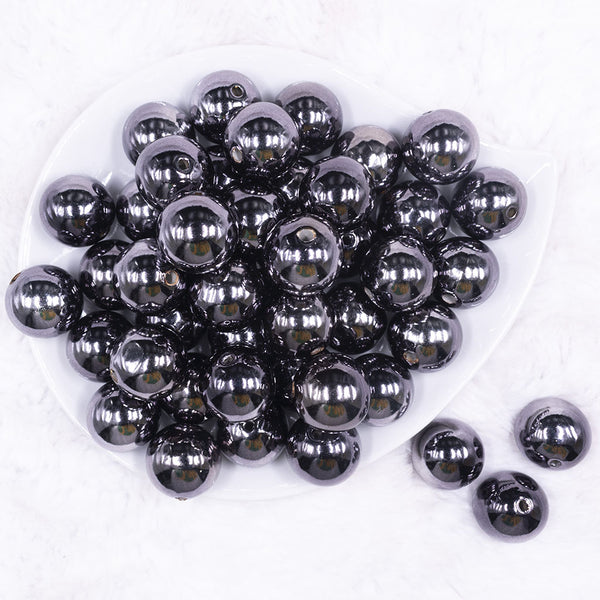 Top view of a pile of 20mm Reflective Black Acrylic Bubblegum Beads