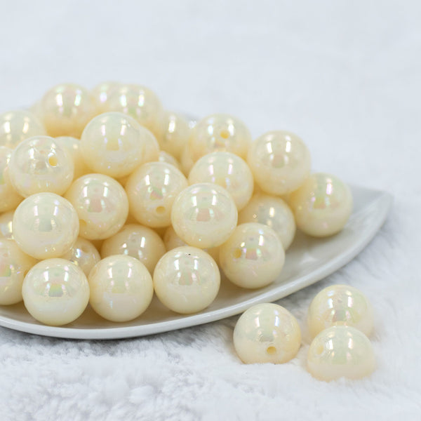 Front view of a pile of 20MM Cream AB Solid Chunky Bubblegum Beads