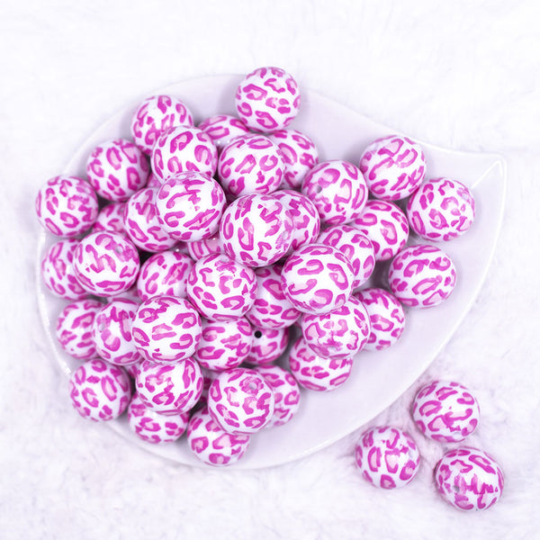 Top view of a pile of 20mm Pink Leopard Animal Print Acrylic Bubblegum Beads