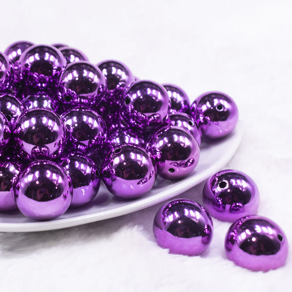 Front view of a pile of 20mm Reflective Purple Acrylic Bubblegum Beads