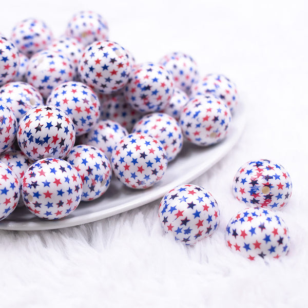 Front view of a pile of 20mm White with Red, White & Blue Stars Chunky Acrylic Bubblegum Beads
