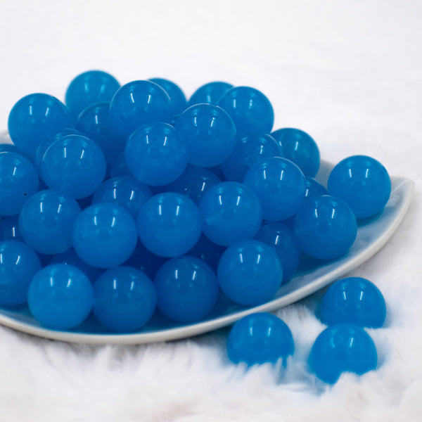 Front view of a pile of 20mm Bright Blue 