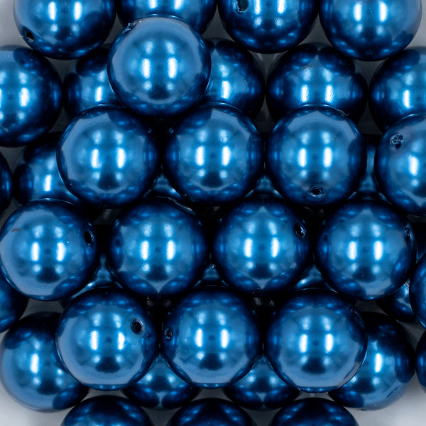 close-up view of 20mm Dark Blue Faux Pearl Chunky Acrylic Bubblegum Beads