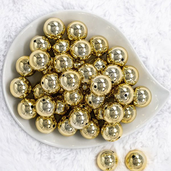Top view of a pile of 20mm Reflective Gold Acrylic Bubblegum Beads