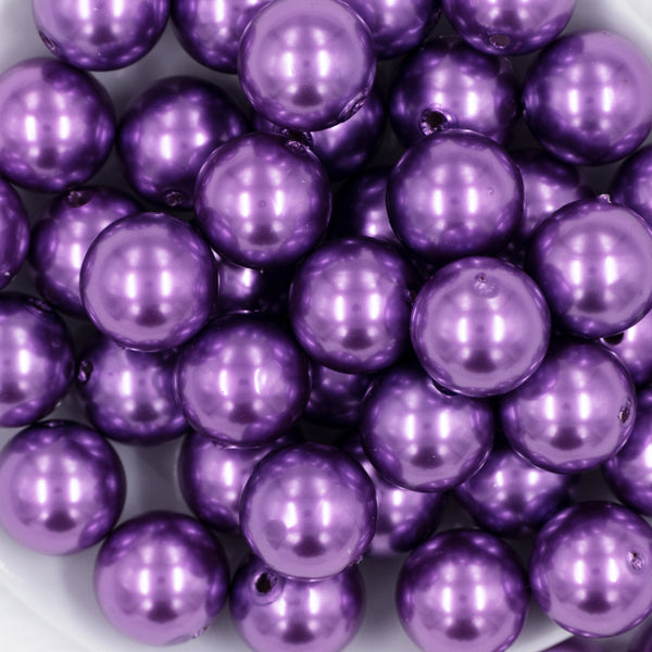close-up view of a pile of 20mm Iris Purple Faux Pearl Chunky Acrylic Bubblegum Beads