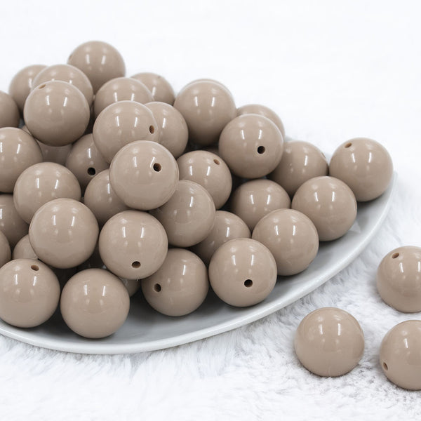Front view of a pile of 20mm Latte Brown Solid Chunky Acrylic Bubblegum Beads