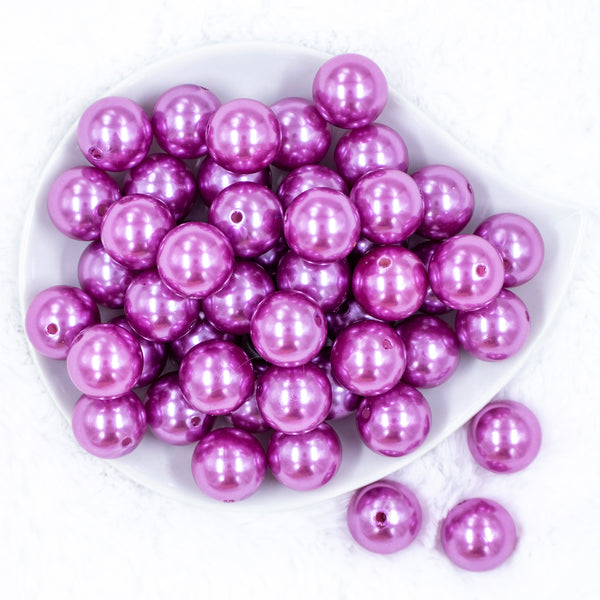 Top view of a pile of 20mm Lilac Purple Faux Pearl Acrylic Chunky Bubblegum Beads