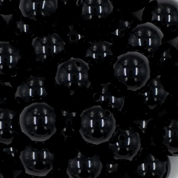 close-up of a pile of 20mm solid black Chunky Bubblegum Beads
