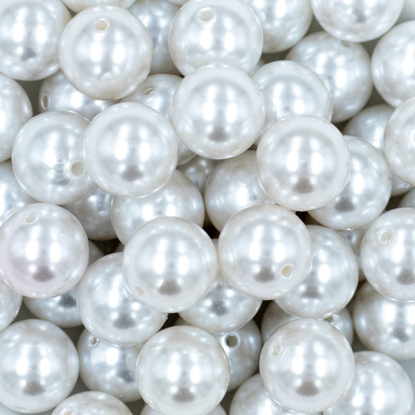 close up view of a pile of 20mm White Faux Pearl Bubblegum Beads