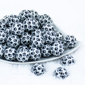 20mm Black & White Paw Print Acrylic Chunky Bubblegum Beads