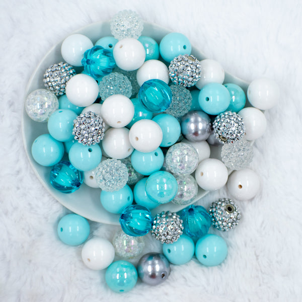 top view of 100 20mm blue, white and clear Winter Bubblegum Bead Mix