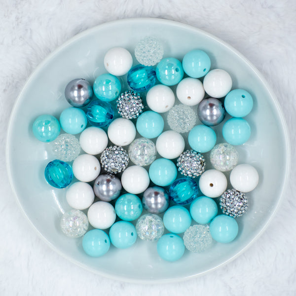 top view of 50 20mm blue, white and clear Winter Bubblegum Bead Mix