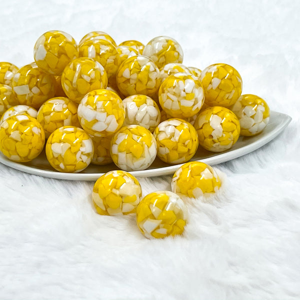 front view of a pile of 20mm Yellow Tablet Acrylic Chunky Bubblegum Beads