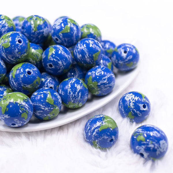 Front view of a pile of 20mm Earth print acrylic bubblegum Beads