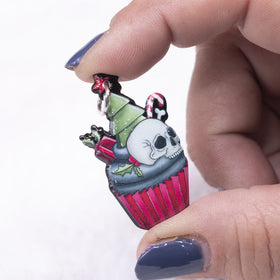 Cupcake Christmas Pendant with Skull and with hoop 35x50mm