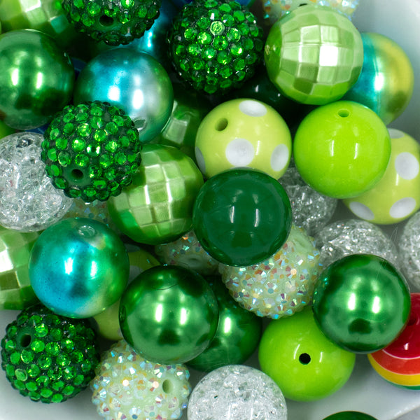 close up view of a pile of 20mm Luck of The Irish St. Patrick's Day Acrylic Bubblegum Bead Mix [50 Count]
