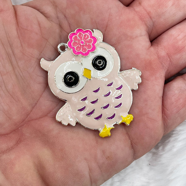 Top view of an Pink Owl  Plated Alloy Pendant 48*42mm
